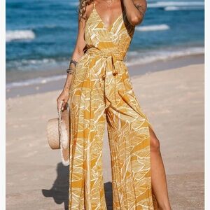 Cupshe yellow and white leaf design romper